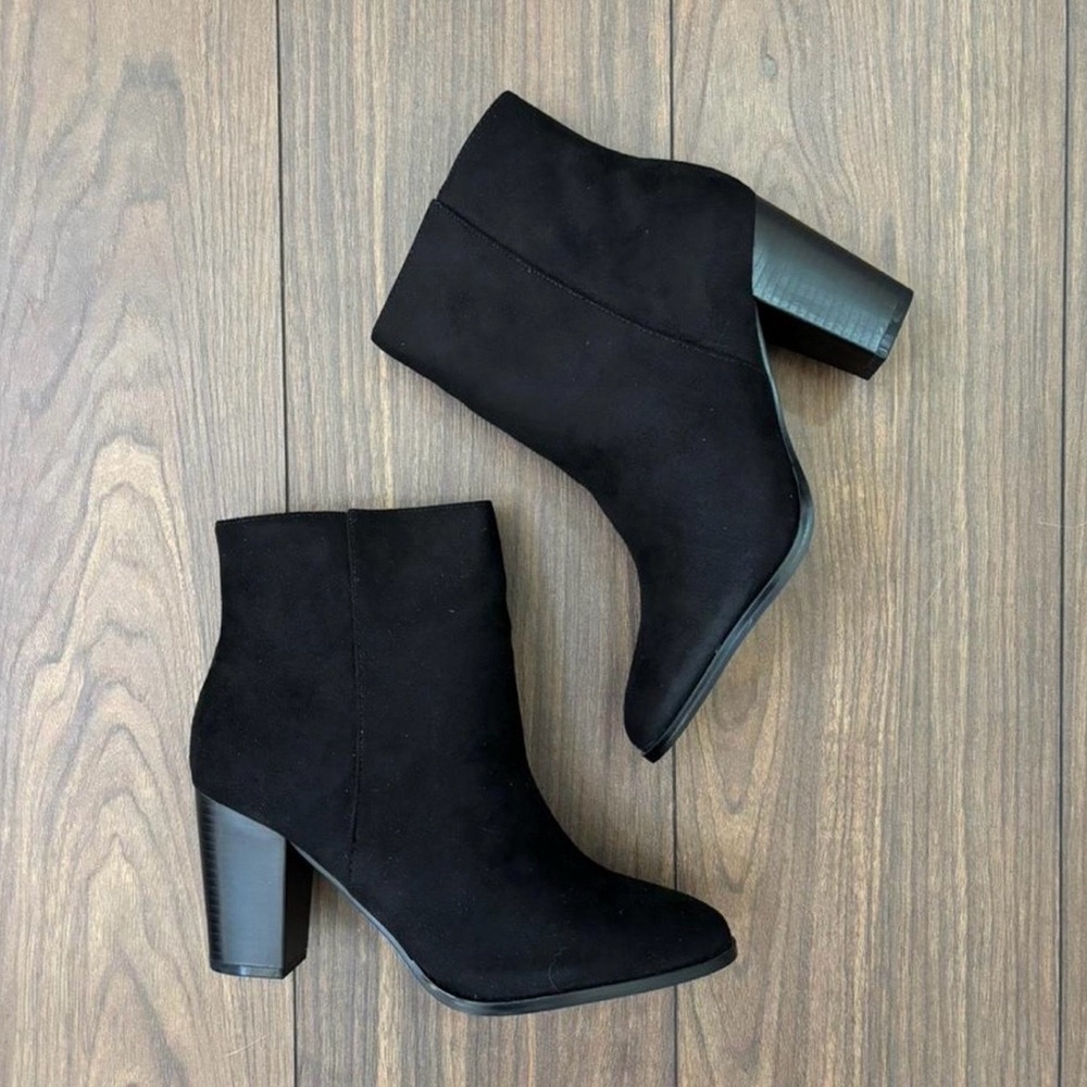 Dream Pairs Black Suede Block Heel Ankle Booties